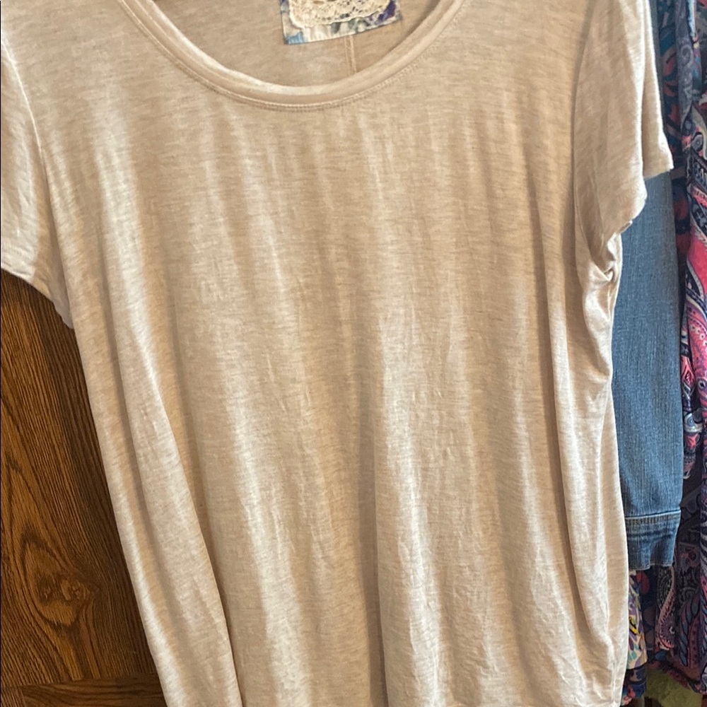 Cupio Light Beige Short Sleeve Tee